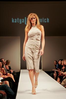 Катя Леонович на Nolcha Fashion Week (Нью-Йорк) весна-лето 2008 (11419.05.jpg)