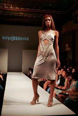 Катя Леонович на Nolcha Fashion Week (Нью-Йорк) весна-лето 2008 (11419.08.jpg)